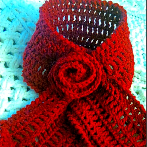 Handmade Crochet Scarf Scarflette, Vintage inspired, Red color - Picture 2 of 4